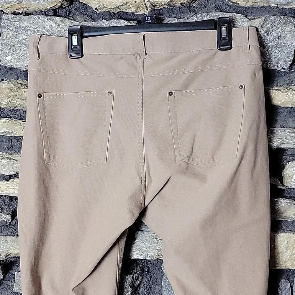 HUE Women's Khaki Leggings Size XL - Picture 9 of 10